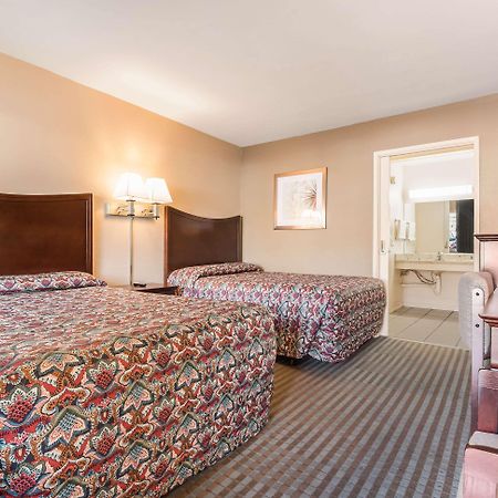 Rodeway Inn Regalodge Глендейл Экстерьер фото