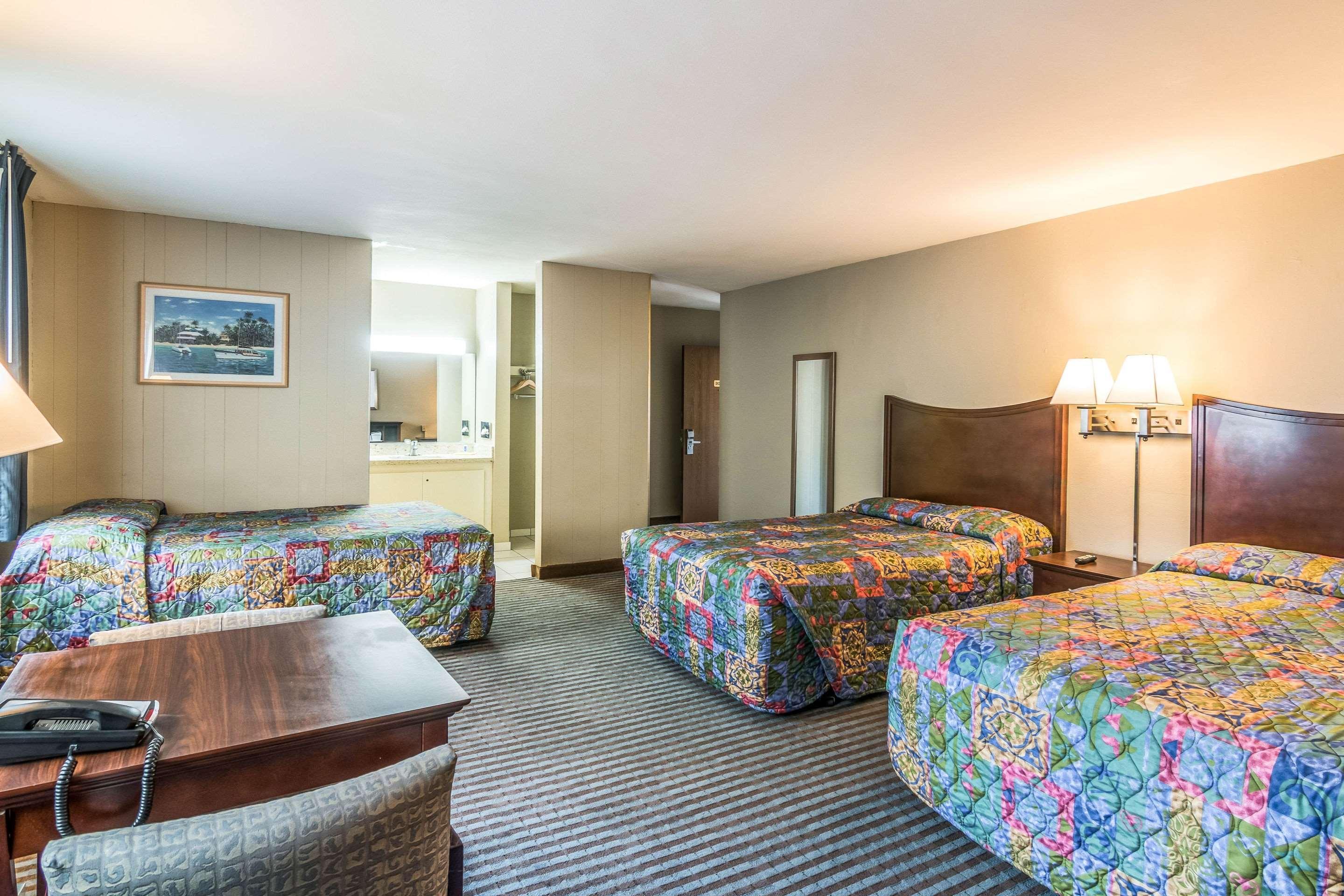 Rodeway Inn Regalodge Глендейл Экстерьер фото